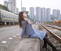 镜酱 私奔之制服 [30P-375MB]