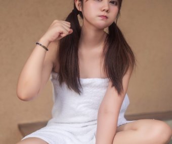 镜酱 私奔之温泉 [28P-455MB]