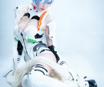 爱老师_PhD 绫波丽 [17P-70M]