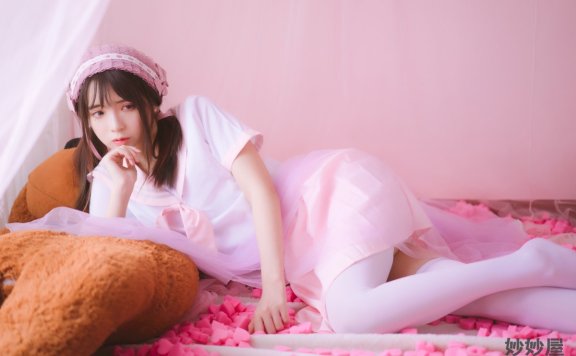 疯猫ss 丝袜狂想曲(粉) [64P-622.69MB]