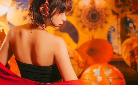 疯猫ss 红色羽衣 [15P-192MB]