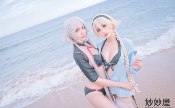 周叽是可爱兔兔 黑白贞双人泳衣[21P-188MB]