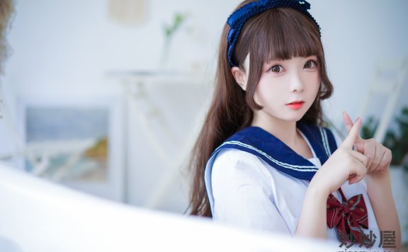 日奈娇 制服死库水[40P-272MB]