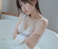 萌芽儿o0 浴缸 [72P-1.76GB]