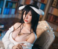 芋圆侑子 雅儿贝德私服 [20P2V-277MB]