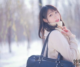 周叽是可爱兔兔 雪景jk [15P-130MB]