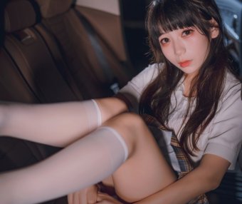 usejan蓝蓝 奔驰 [40P-75MB]