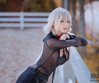 仙九Airi 黑贞马会 [18P-293MB]