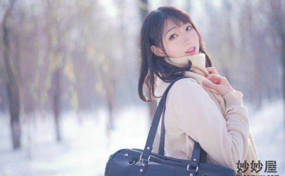 周叽是可爱兔兔 雪景jk [15P-130MB]