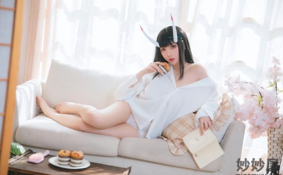 瓜希酱 能代衬衣 [23P-108MB]