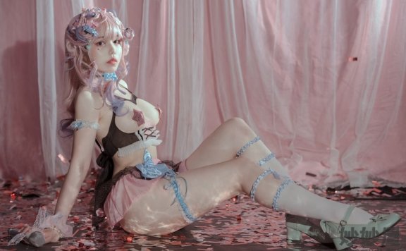 七月喵子 爱豆 [33P-346MB]