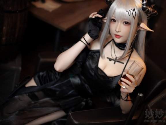 南宫 泥岩COS礼服 [21P-301MB]