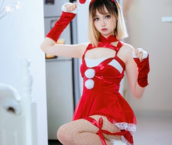 洛桑w伊梓 网袜丝带兔兔 [46P4V-423MB]