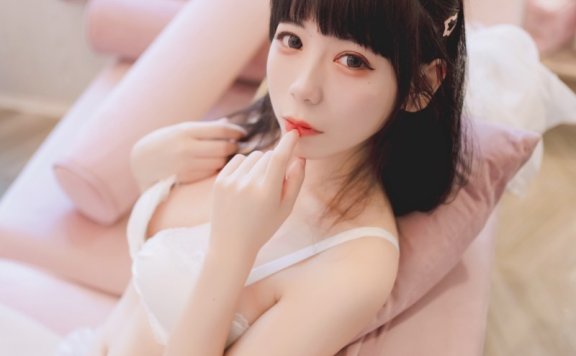 usejan蓝蓝 奶味软糖 [40P-75MB]